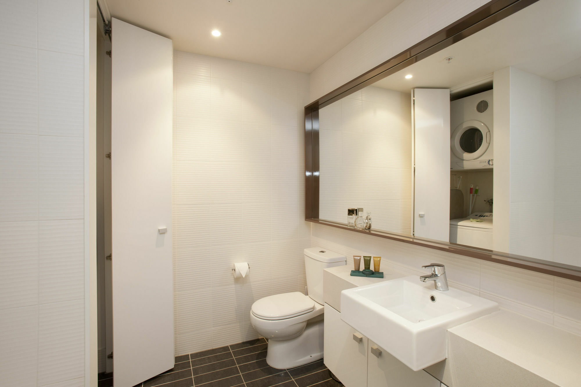 28 Nights Apartments Melbourne Exterior photo